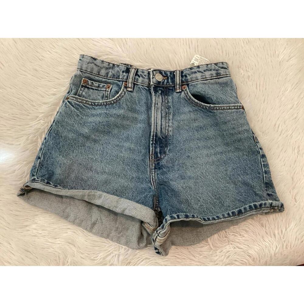 Womans Zara Shorts